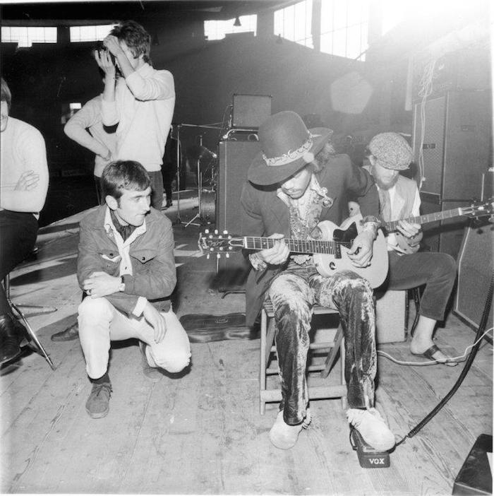 KeithAltham_with_Jimi_Hendrix2 Hendrix Keith Altham